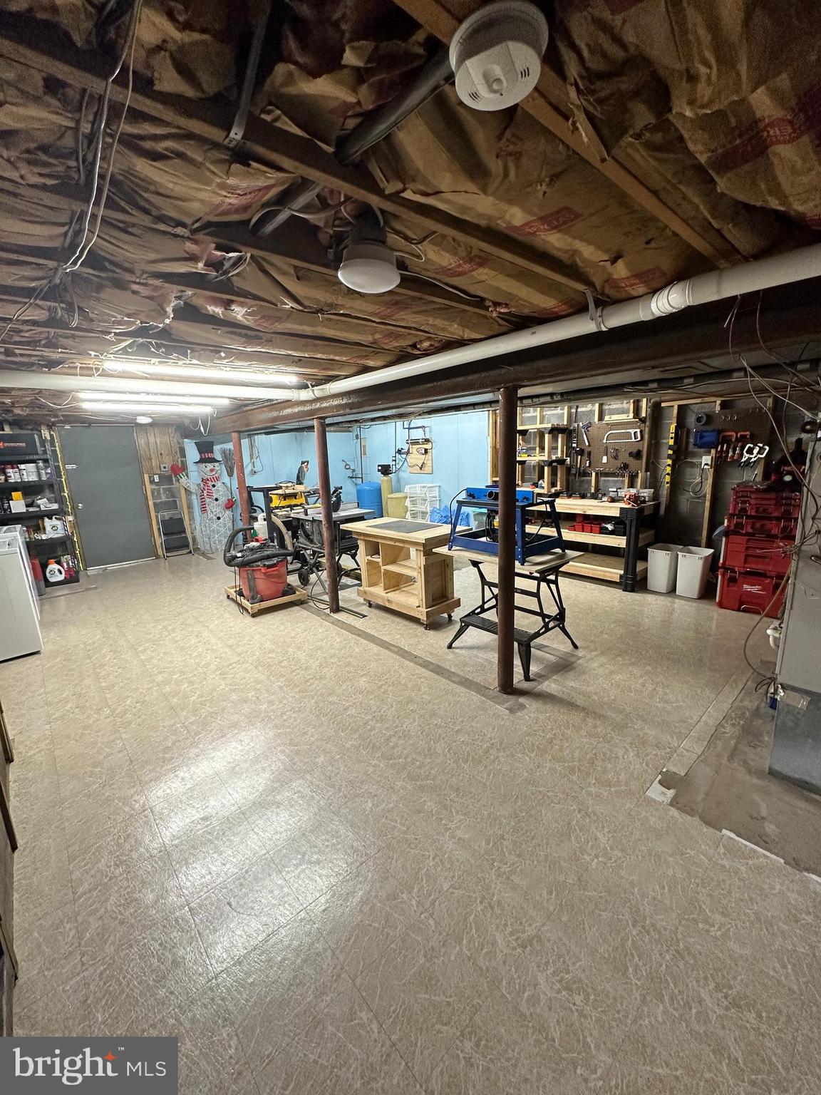 3671 SPRUCE HILL ROAD