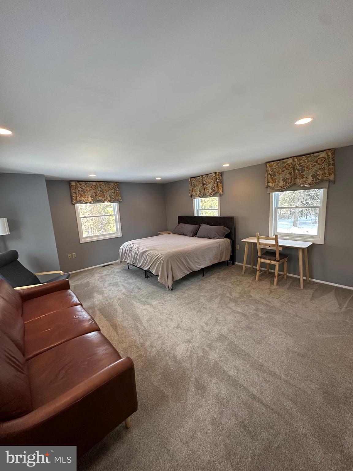 3671 SPRUCE HILL ROAD