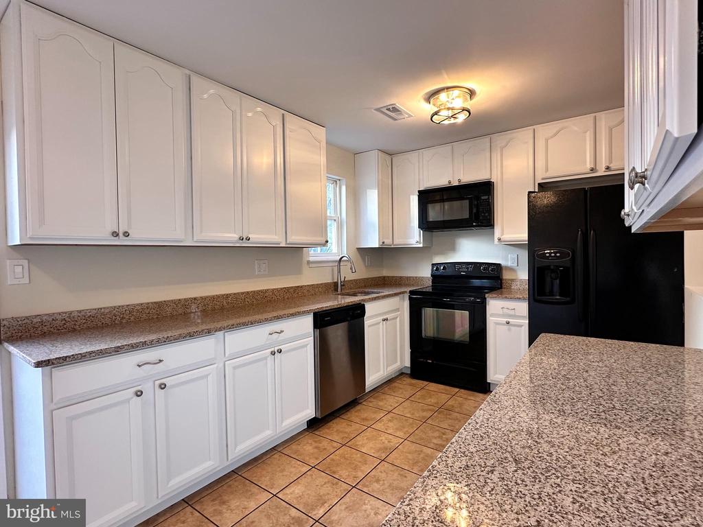 17 PEARL DRIVE