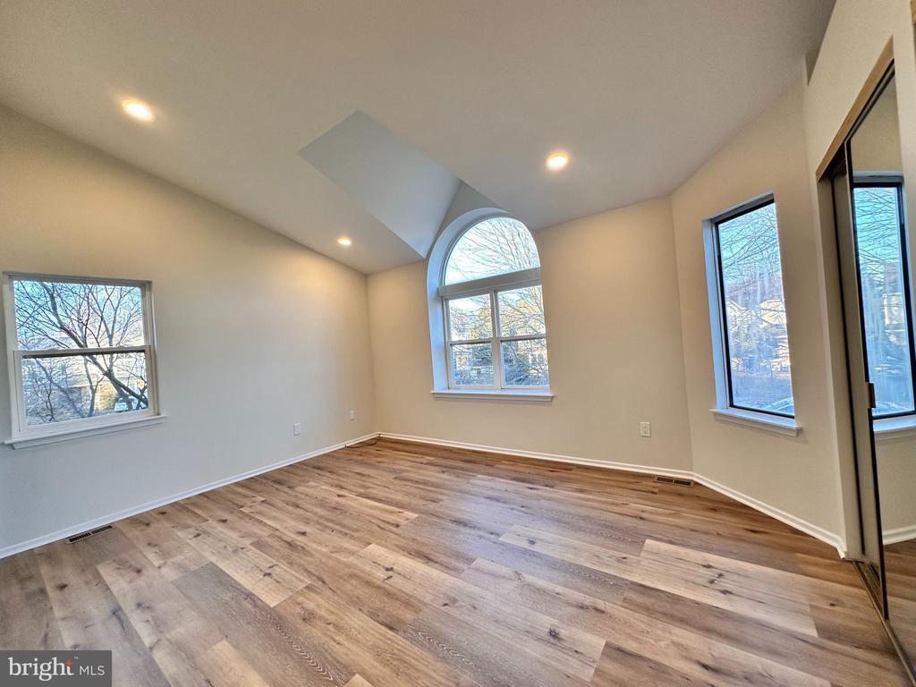 17 PEARL DRIVE