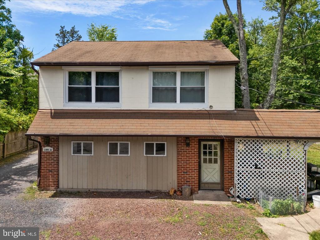 1990 YORK ROAD
