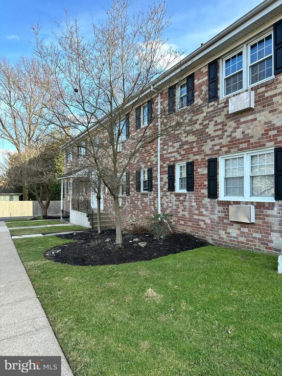 403 S MAIN STREET D100