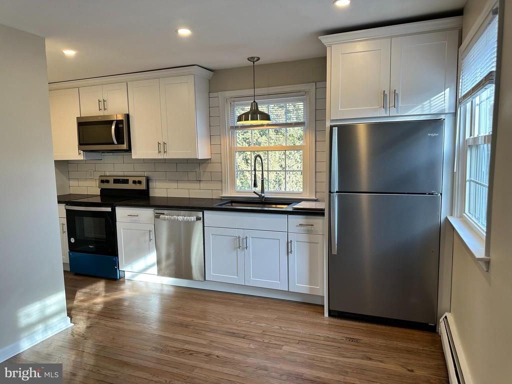 403 S MAIN STREET D100