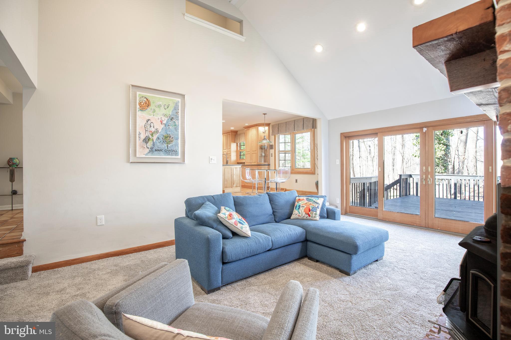 261 N TAMENEND AVENUE