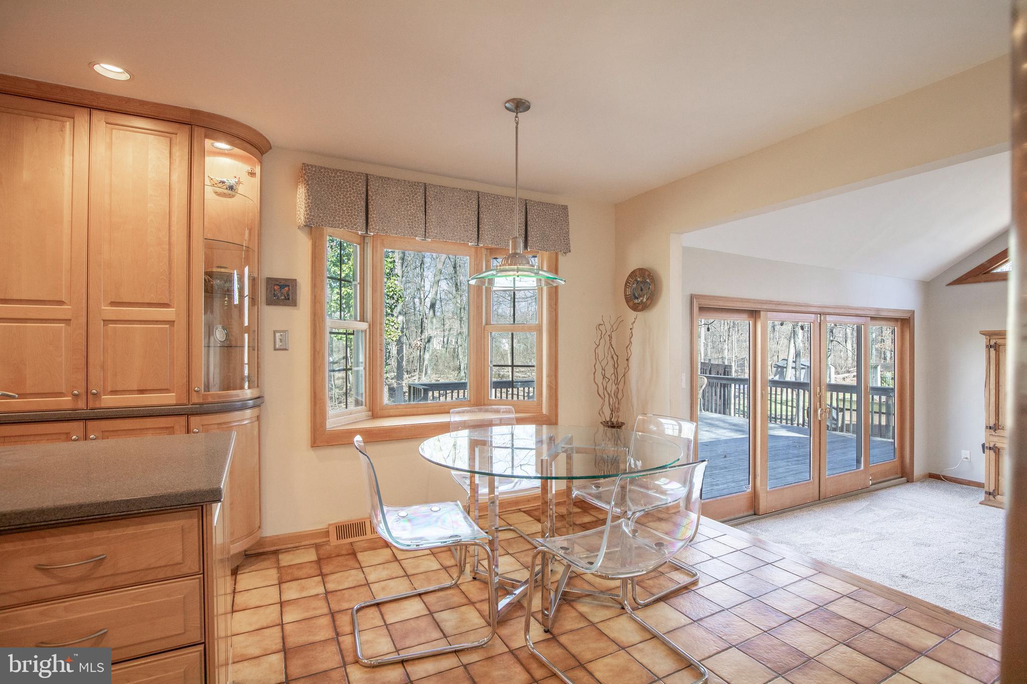 261 N TAMENEND AVENUE