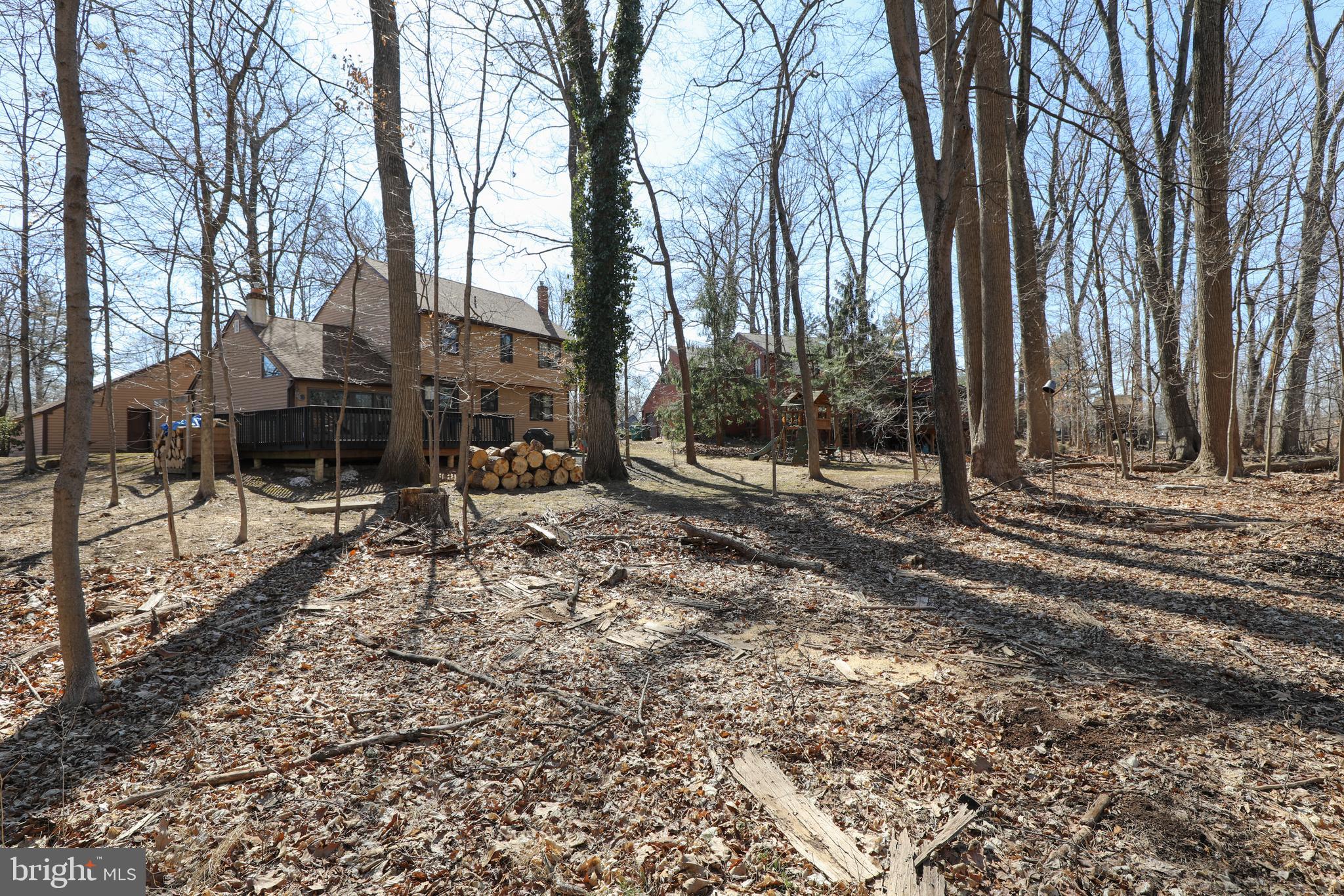 261 N TAMENEND AVENUE