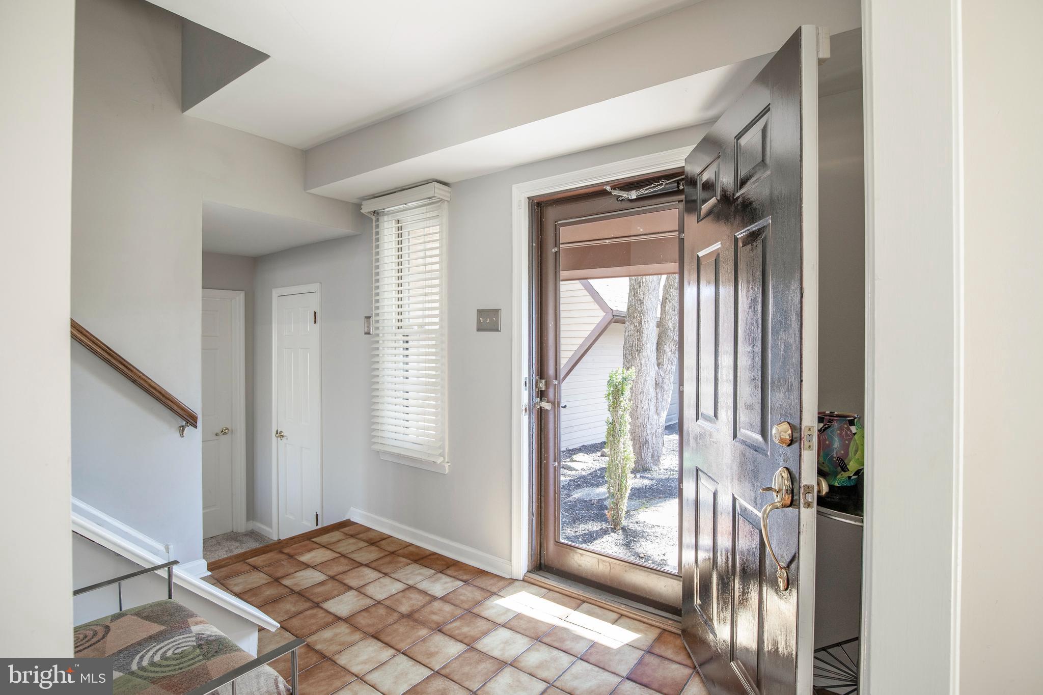 261 N TAMENEND AVENUE