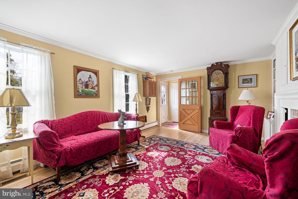 305 LINDEN AVENUE