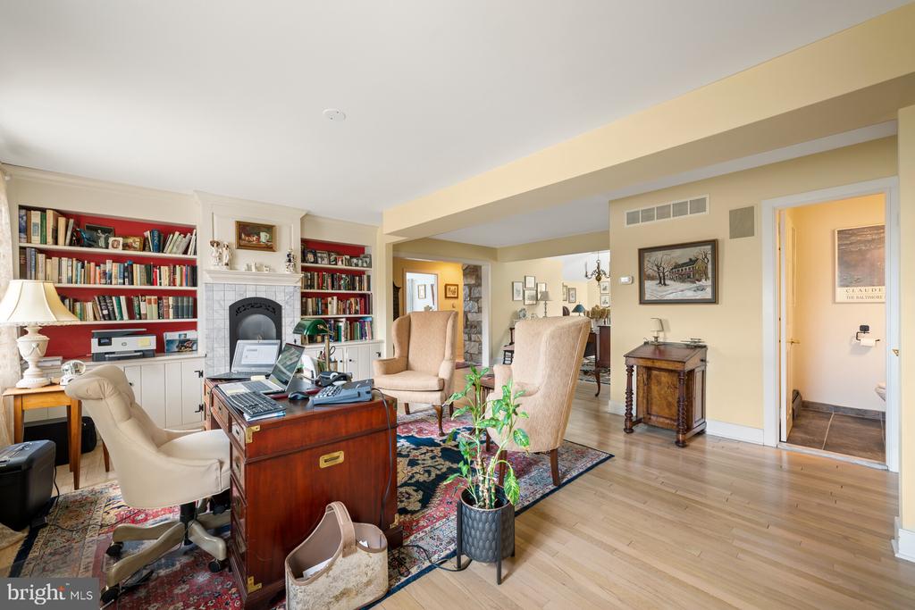 305 LINDEN AVENUE