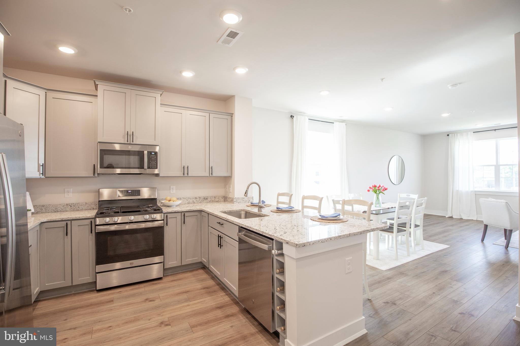 135 ANNAPOLIS STREET B