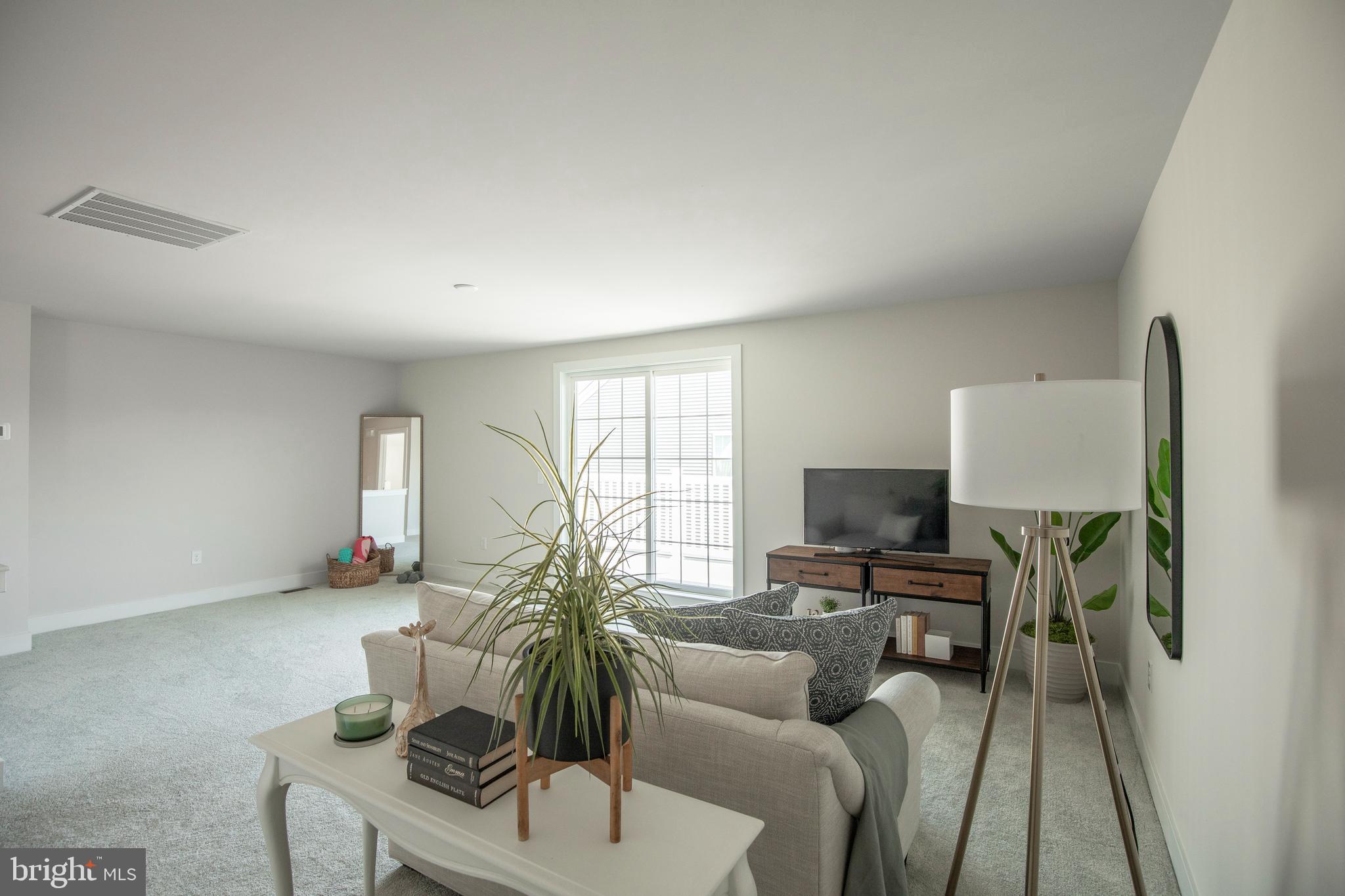 135 ANNAPOLIS STREET B