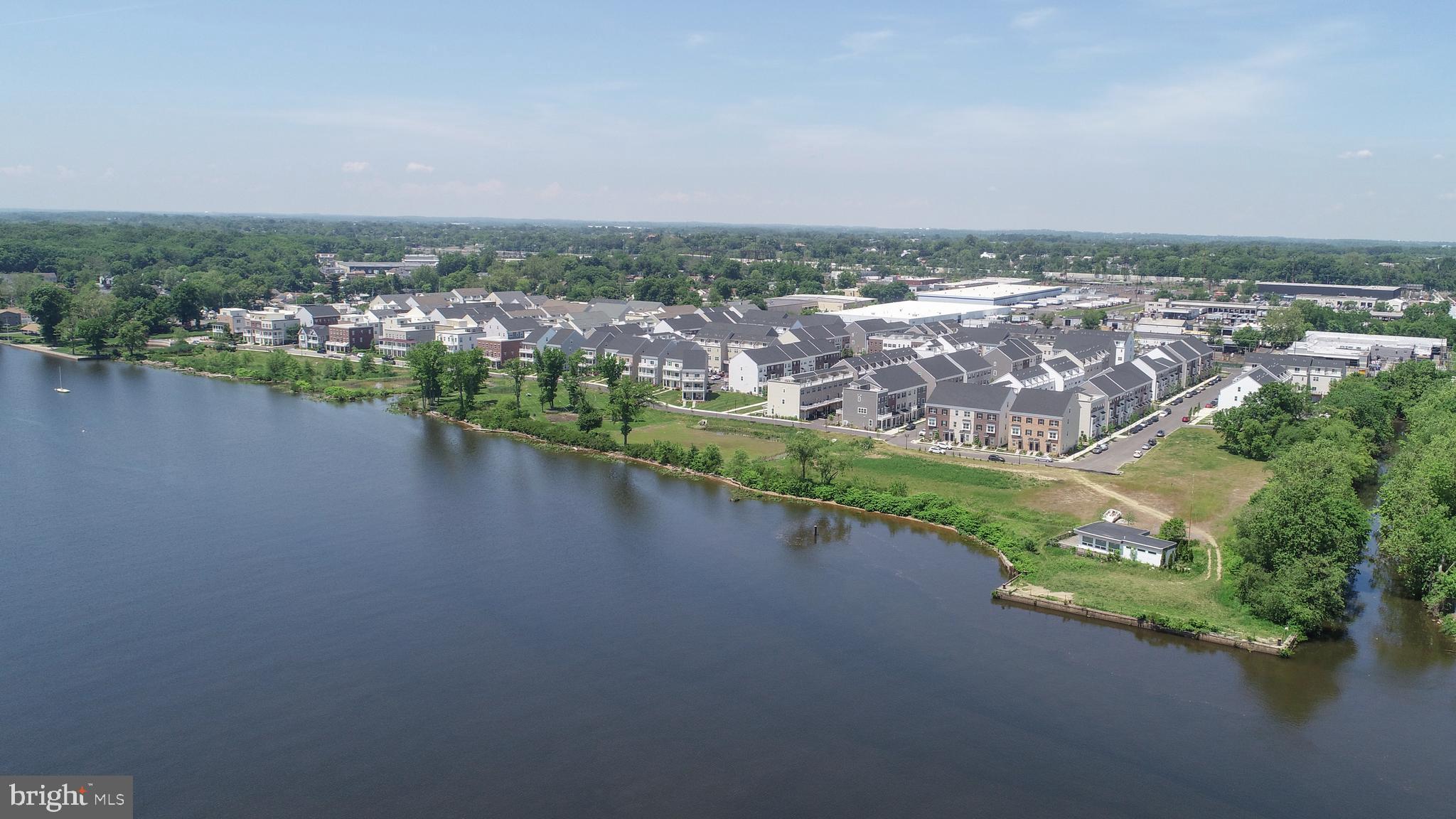 135 ANNAPOLIS STREET B