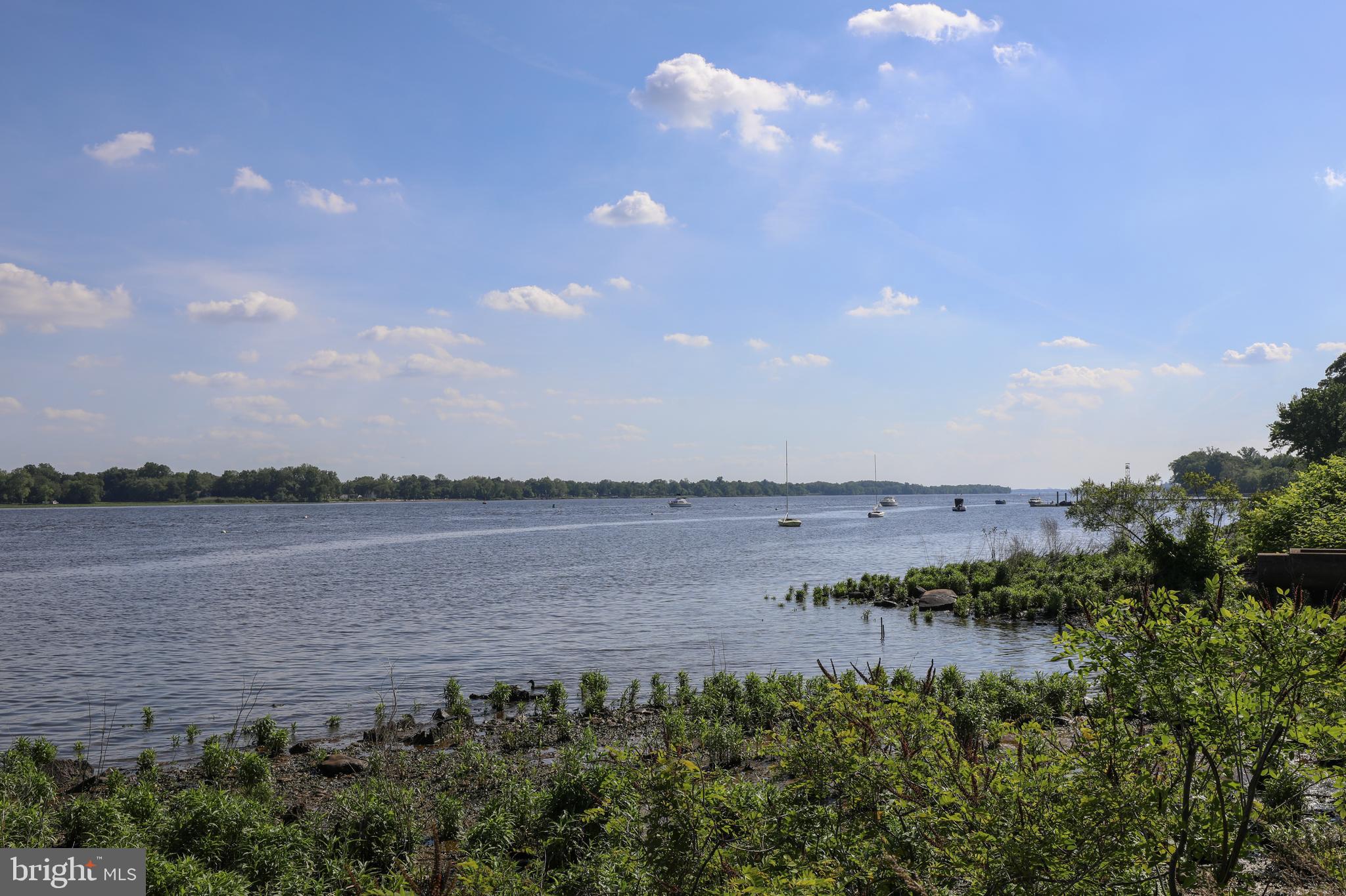 135 ANNAPOLIS STREET B