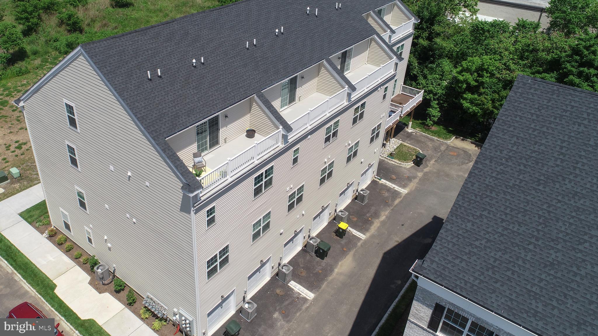 135 ANNAPOLIS STREET B