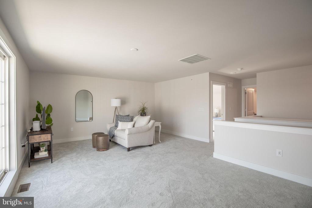 135 ANNAPOLIS STREET B
