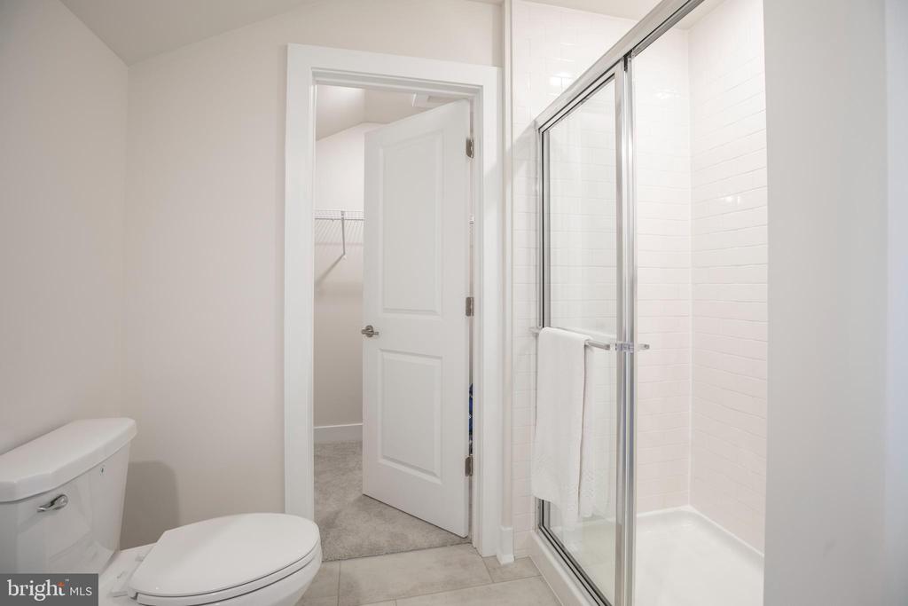 135 ANNAPOLIS STREET B