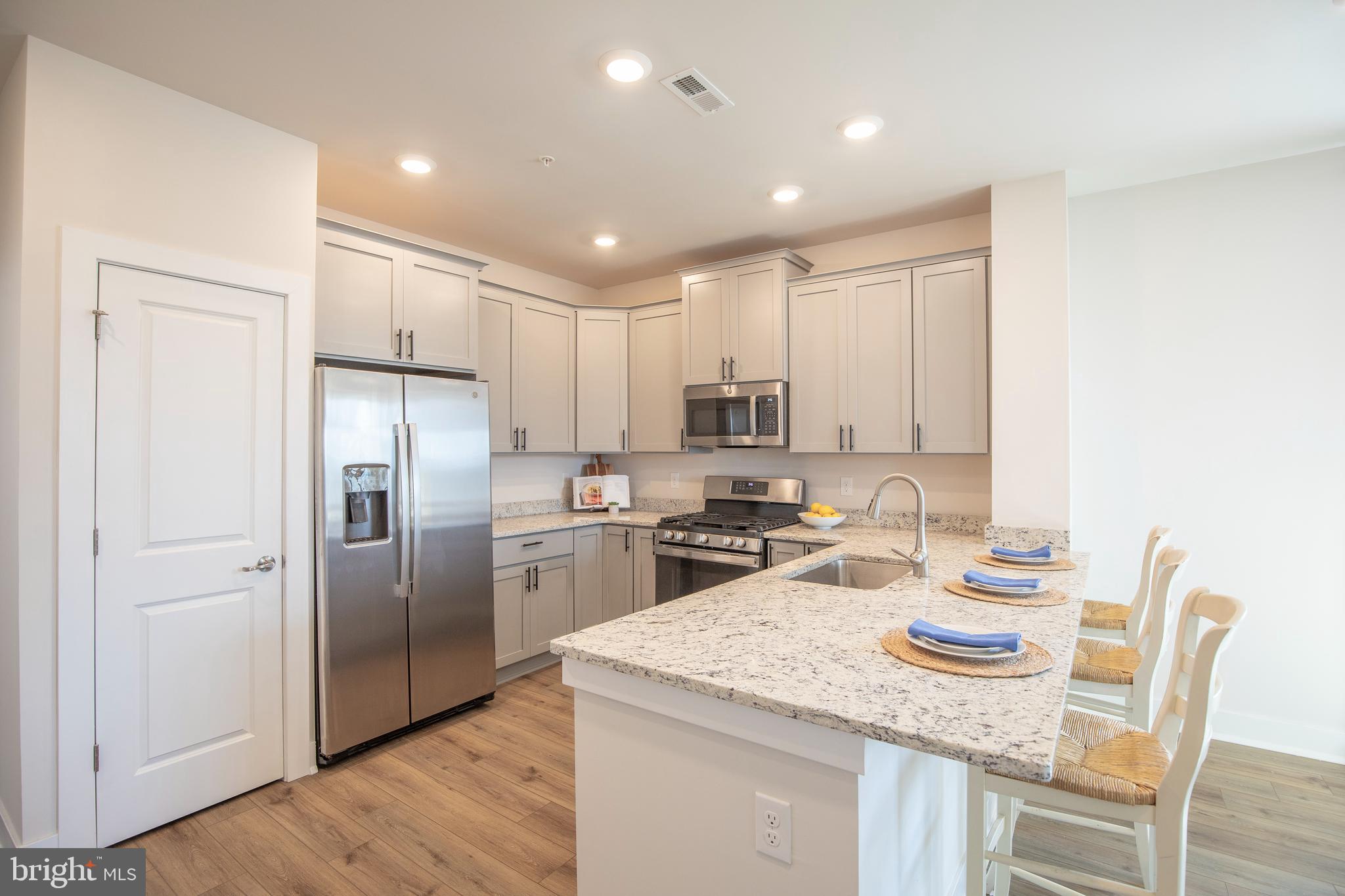 135 ANNAPOLIS STREET B