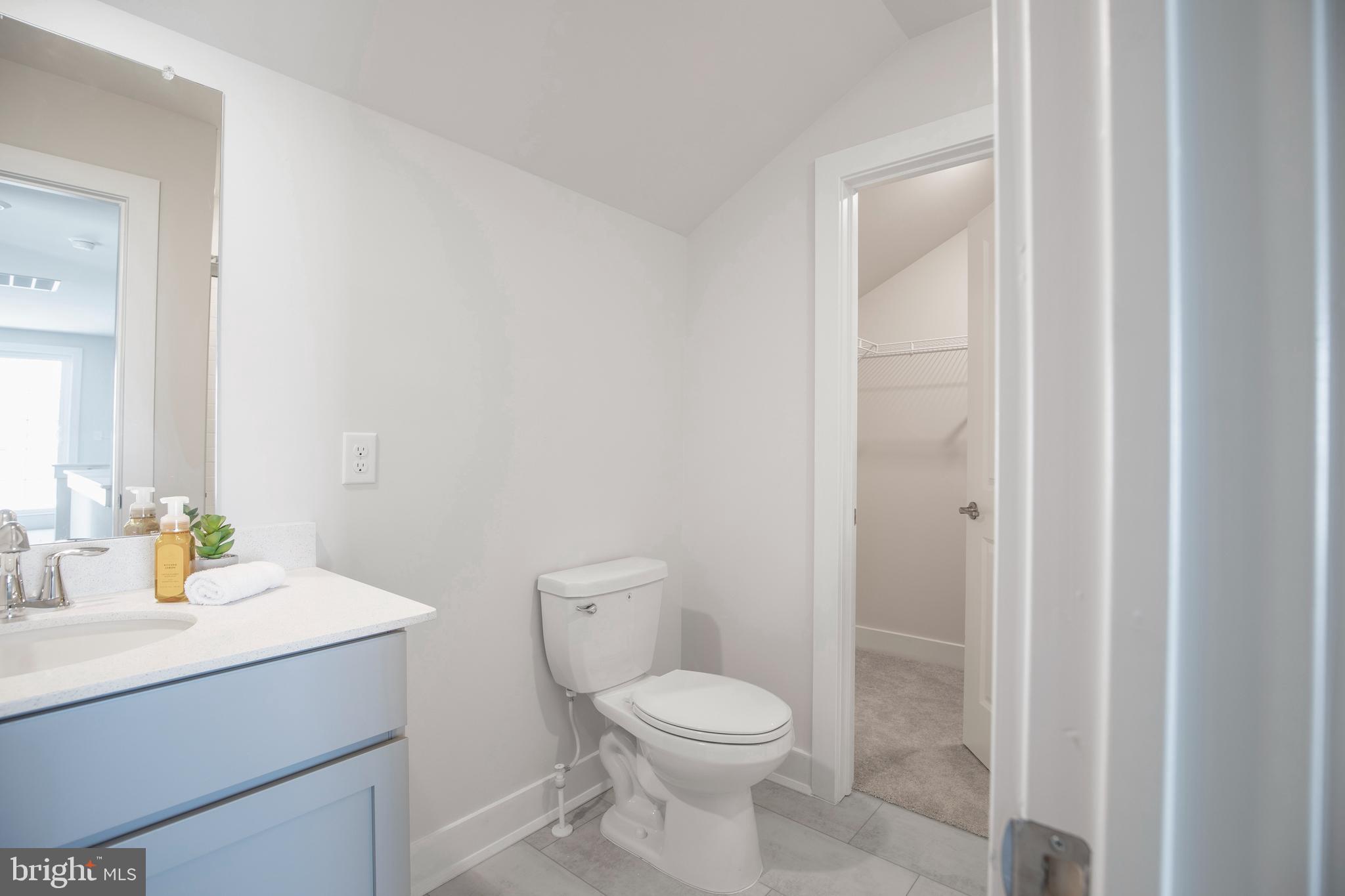 135 ANNAPOLIS STREET B