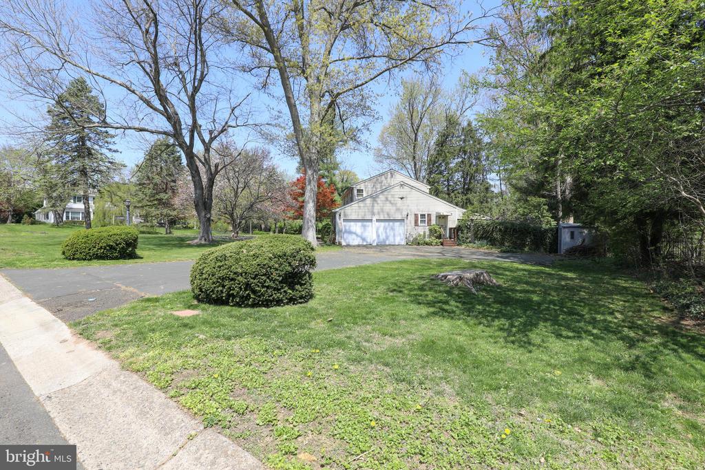 72 BENNETT DRIVE