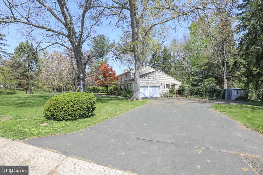 72 BENNETT DRIVE