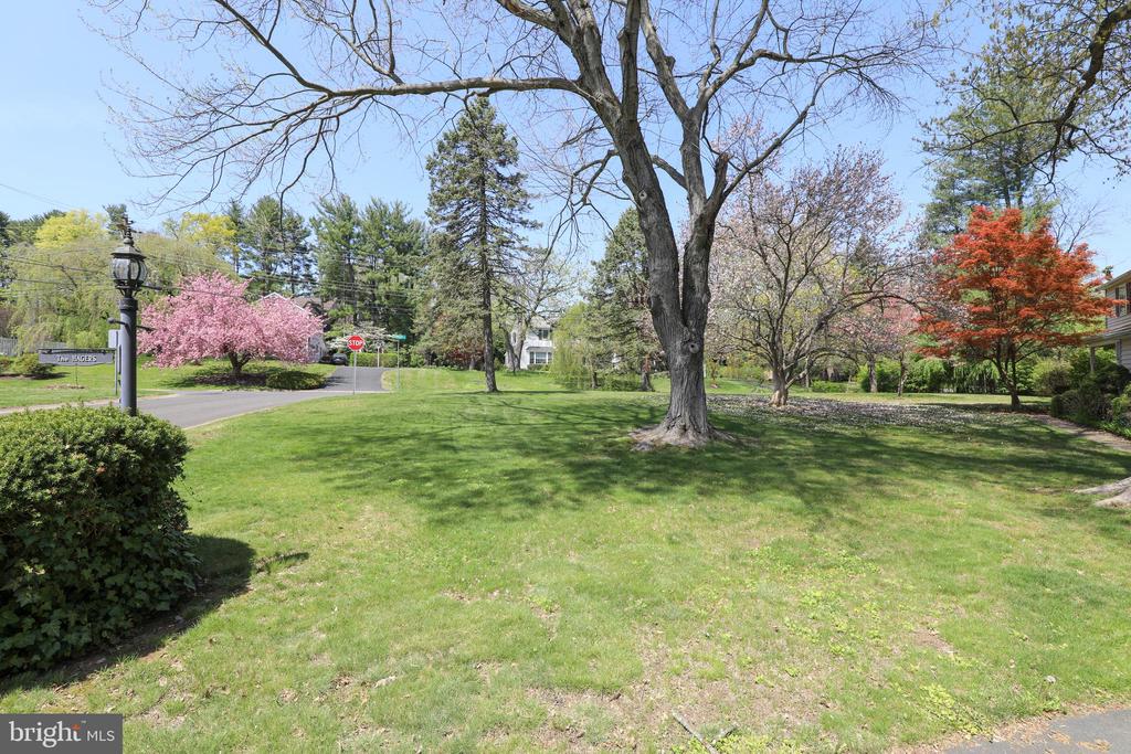 72 BENNETT DRIVE