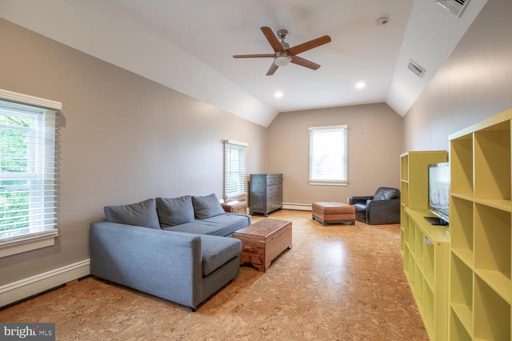 448 OLD DUBLIN PIKE