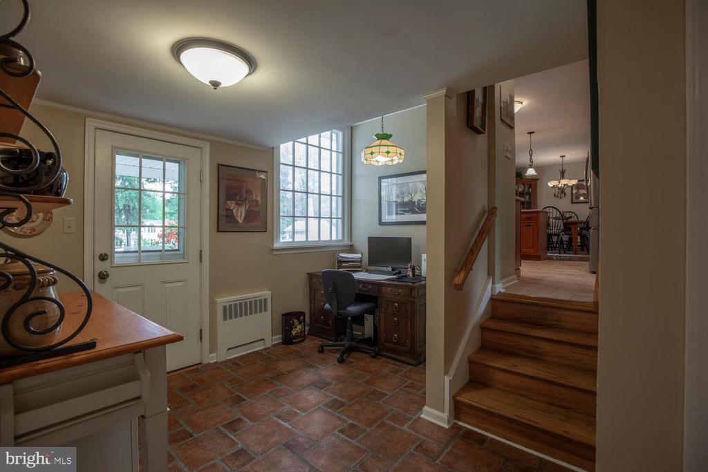 128 CHERRY LANE