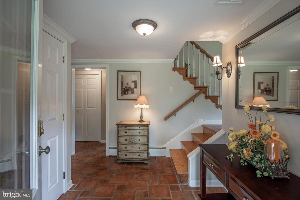 128 CHERRY LANE