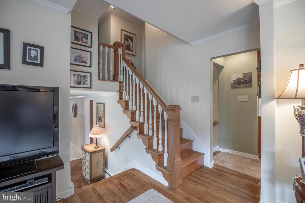 128 CHERRY LANE
