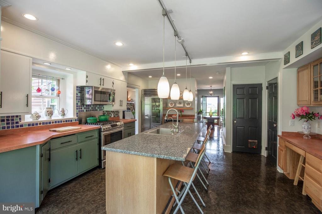 4367 CURLY HILL ROAD