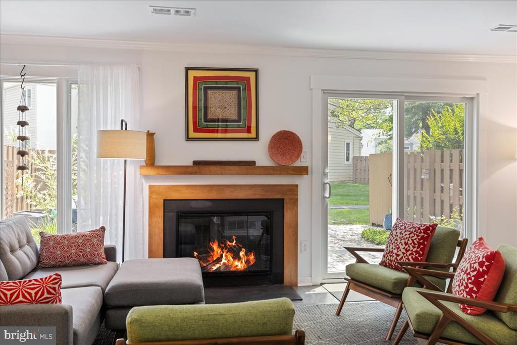 221 HASTINGS COURT