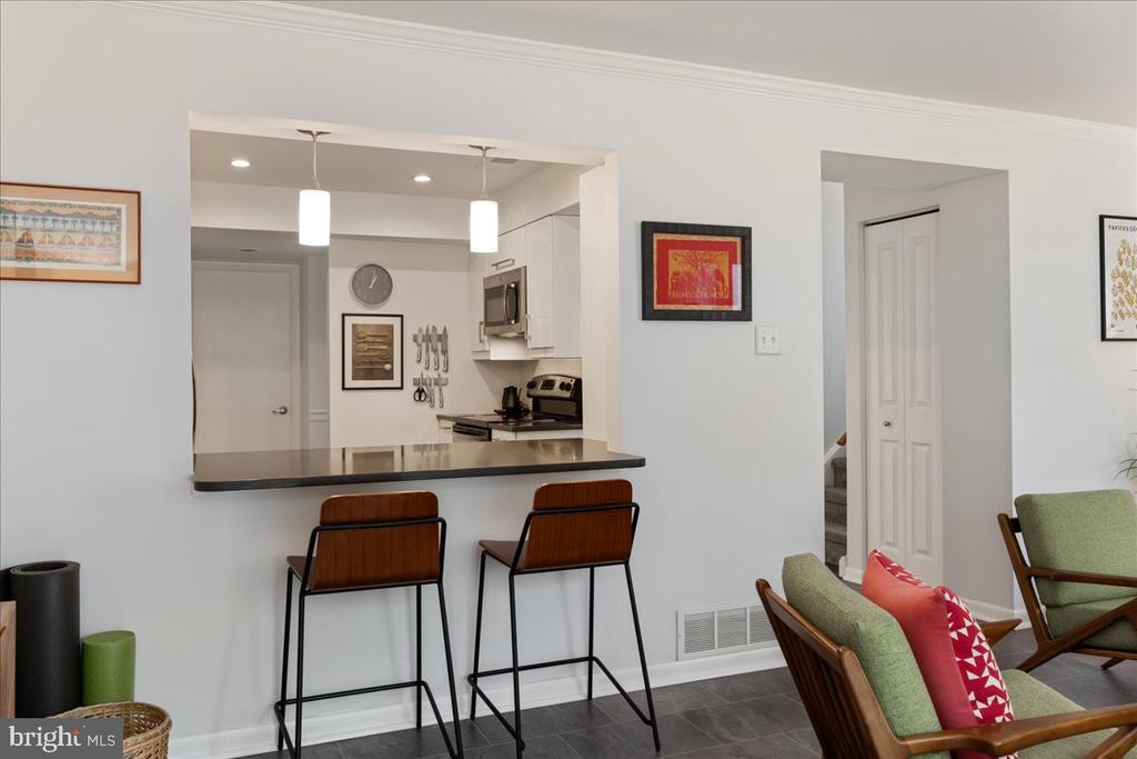 221 HASTINGS COURT