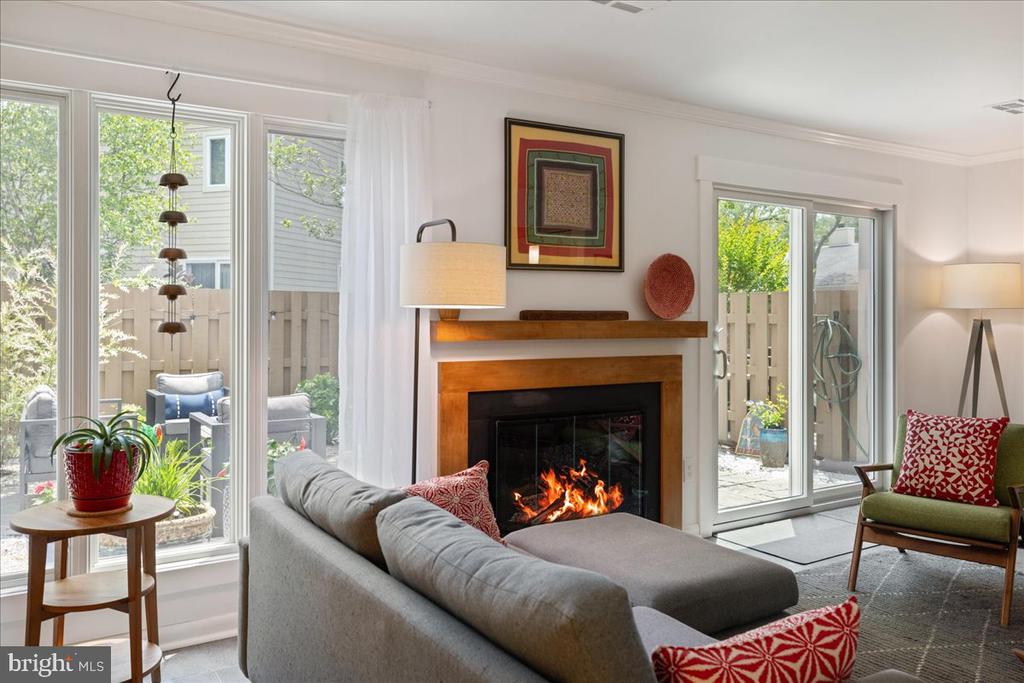 221 HASTINGS COURT