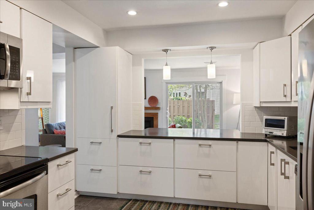 221 HASTINGS COURT