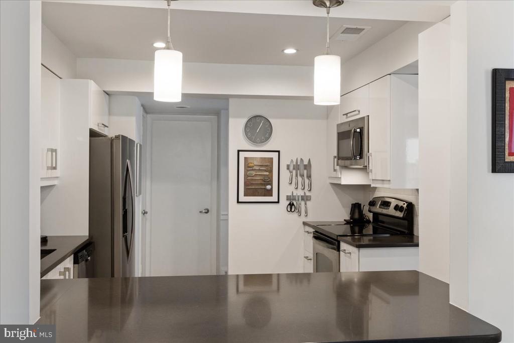 221 HASTINGS COURT