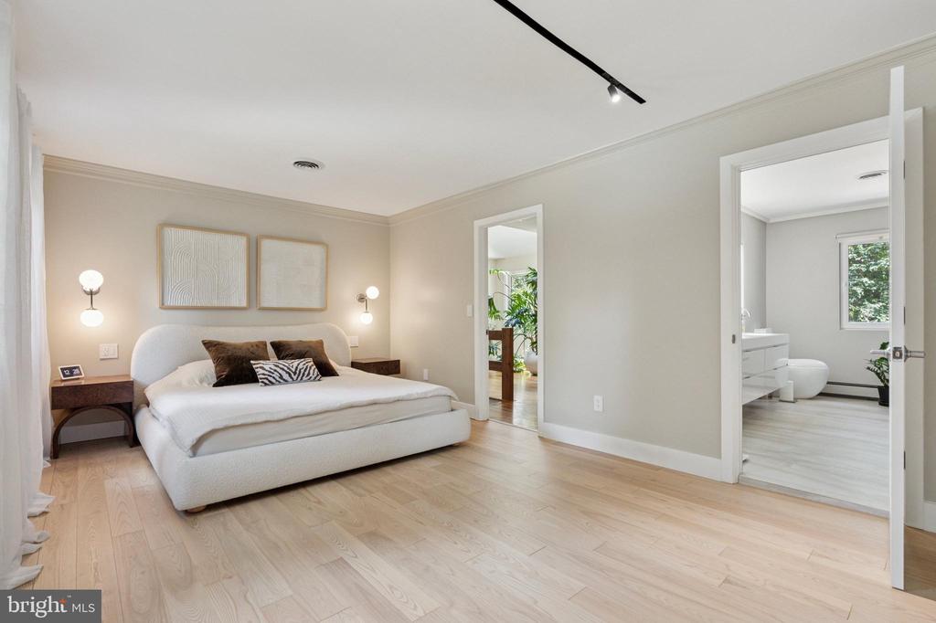 5653 PRIVATE DRIVE