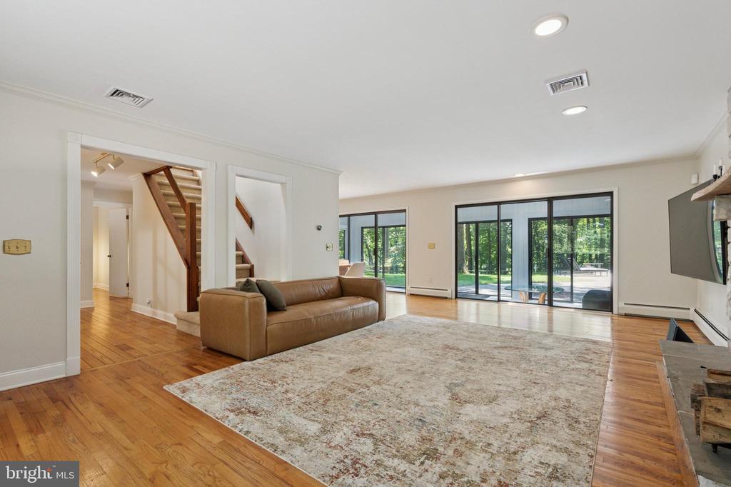 5653 PRIVATE DRIVE