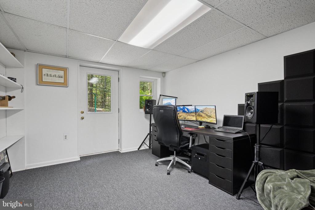 5653 PRIVATE DRIVE