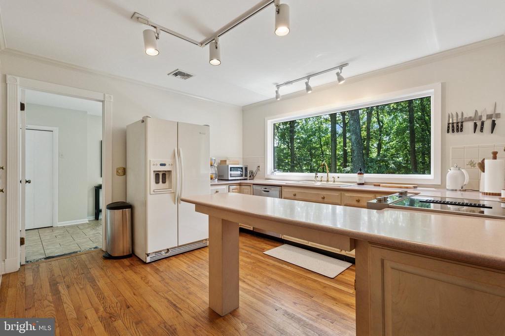 5653 PRIVATE DRIVE