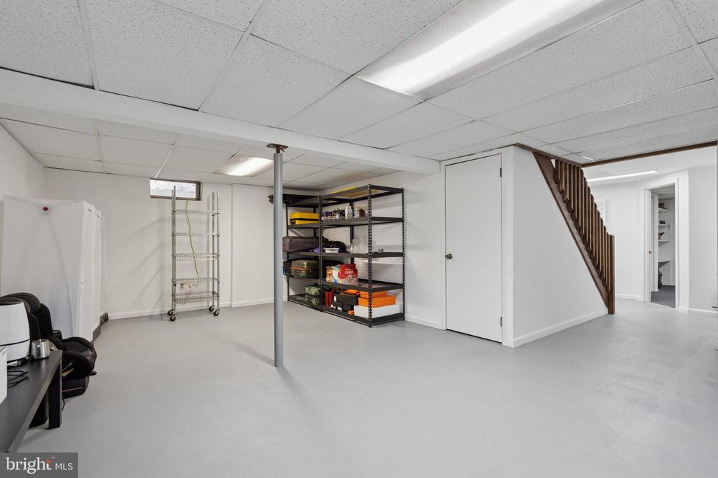 5653 PRIVATE DRIVE