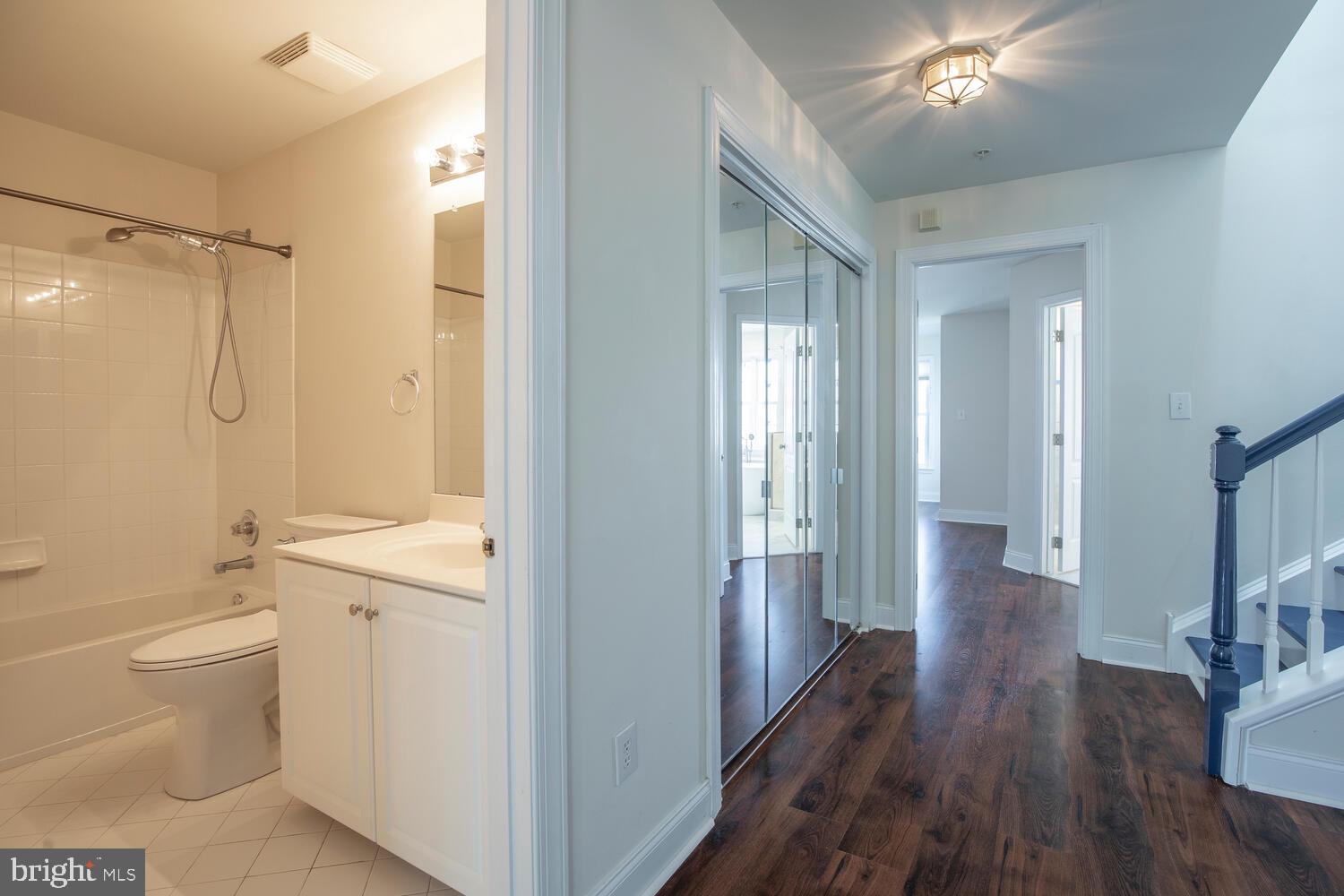 3048 E DORCHESTER STREET 85