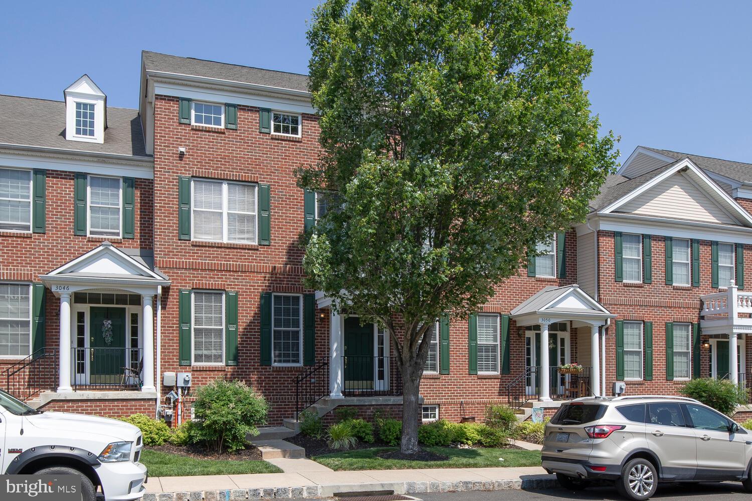 3048 E DORCHESTER STREET 85