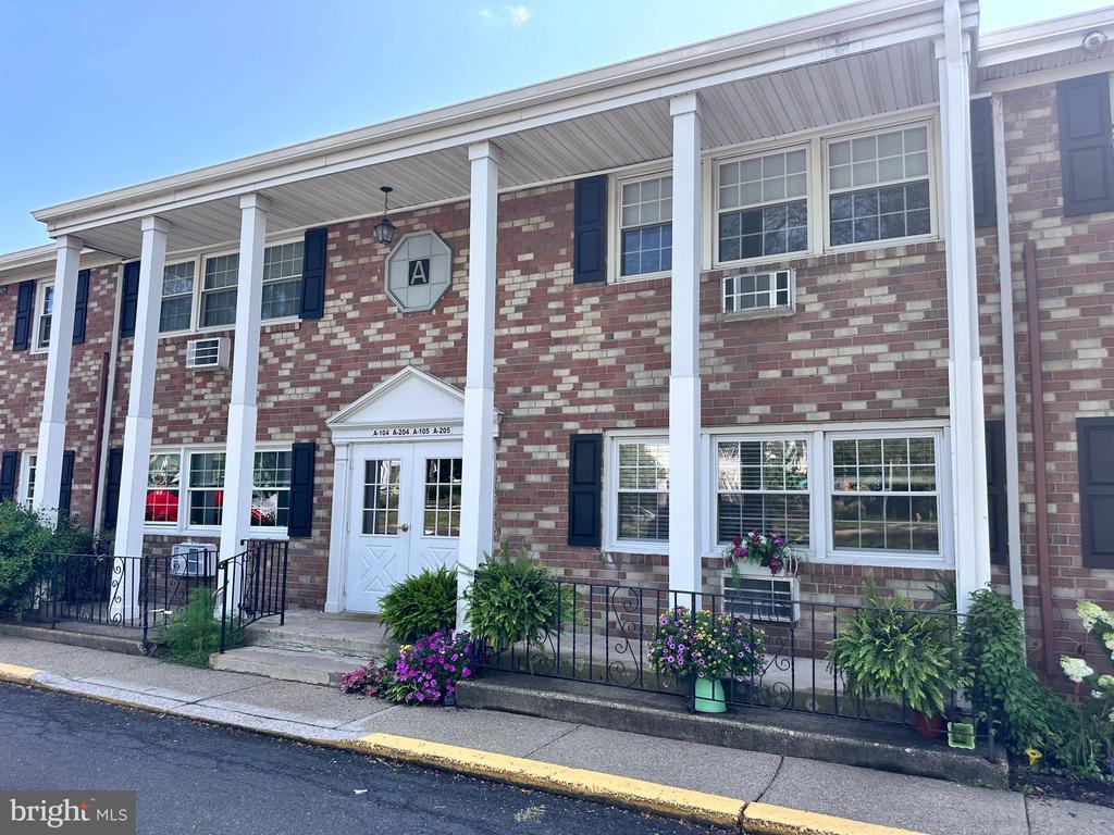 403 S MAIN STREET A205