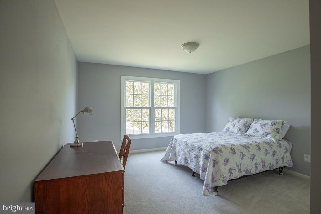 4099 PIERCE LANE