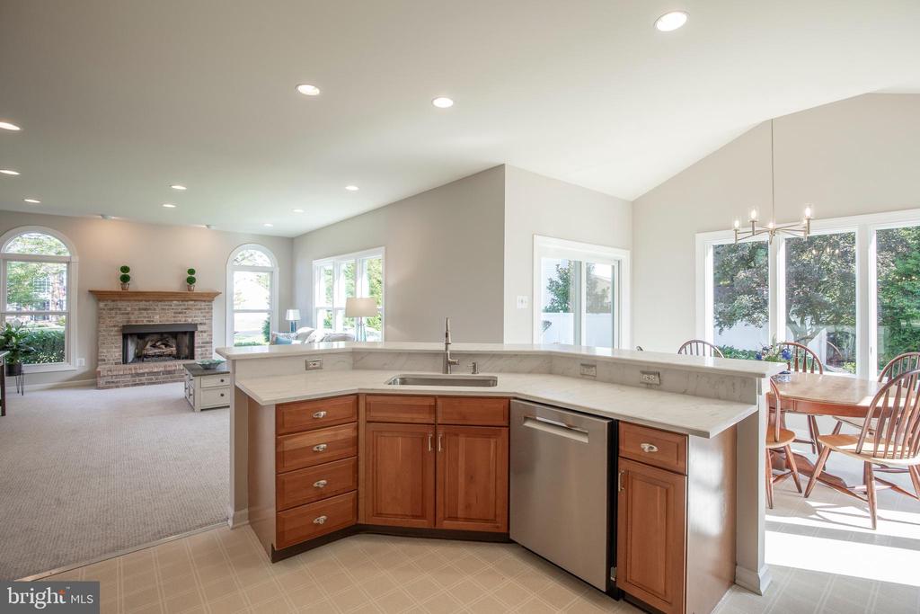 4099 PIERCE LANE