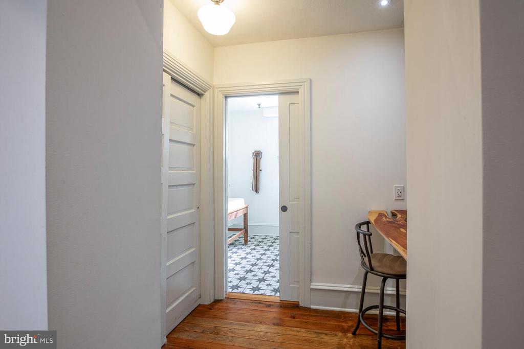 121 COTTAGE STREET