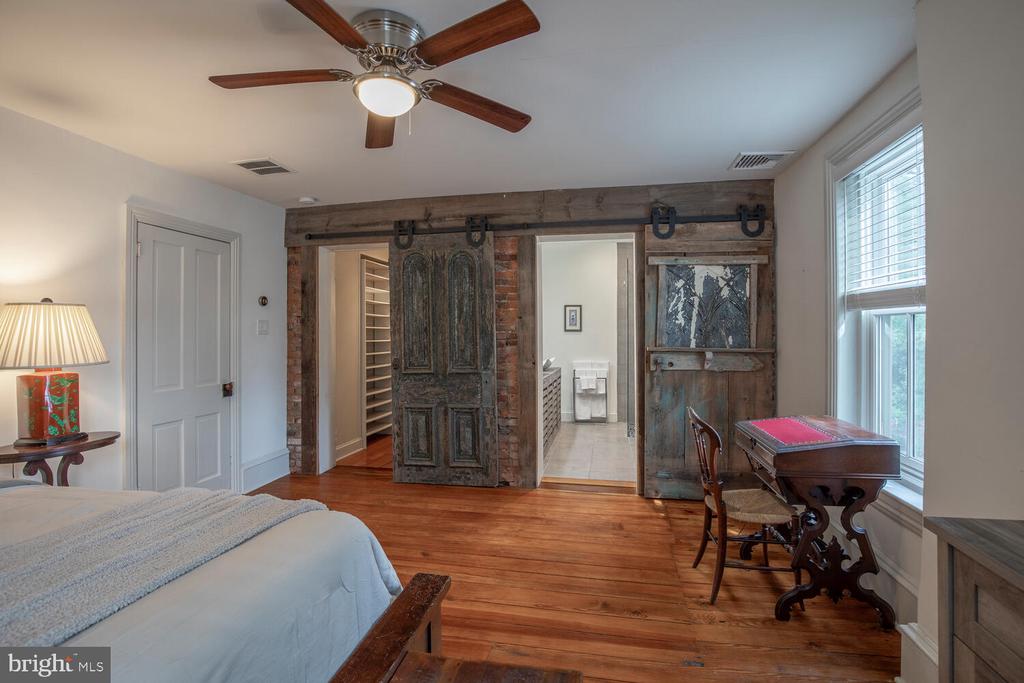 121 COTTAGE STREET