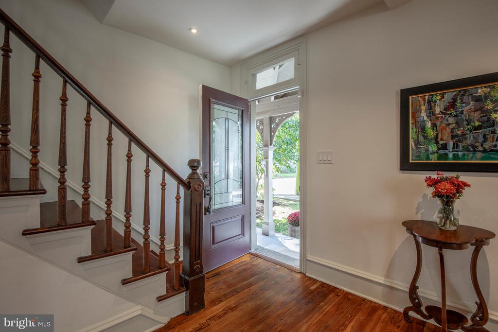 121 COTTAGE STREET