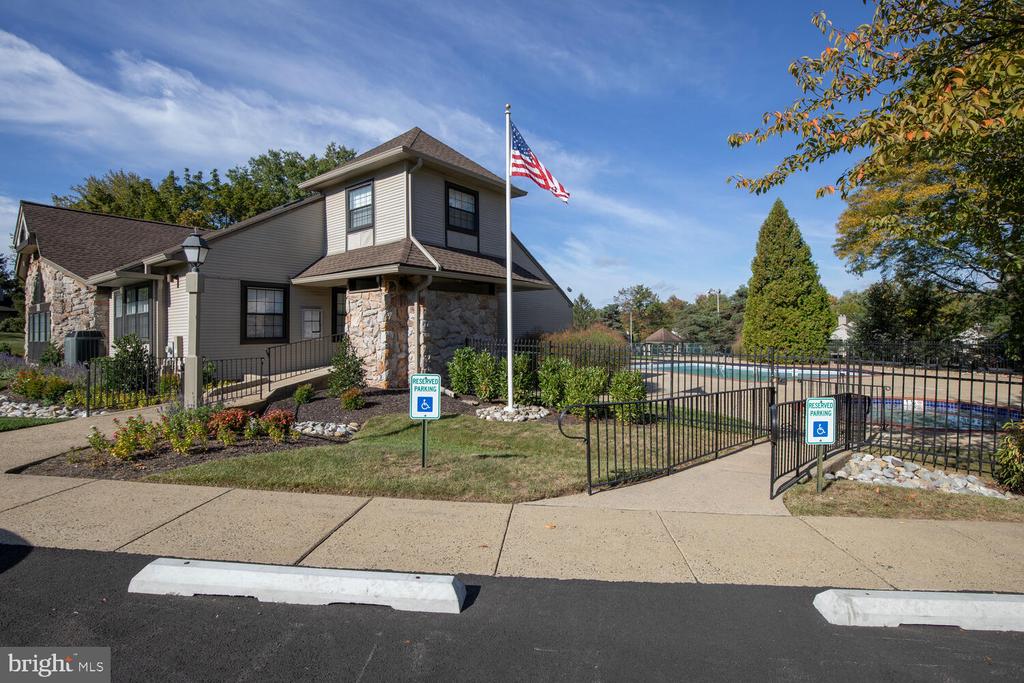 223 SASSAFRAS COURT