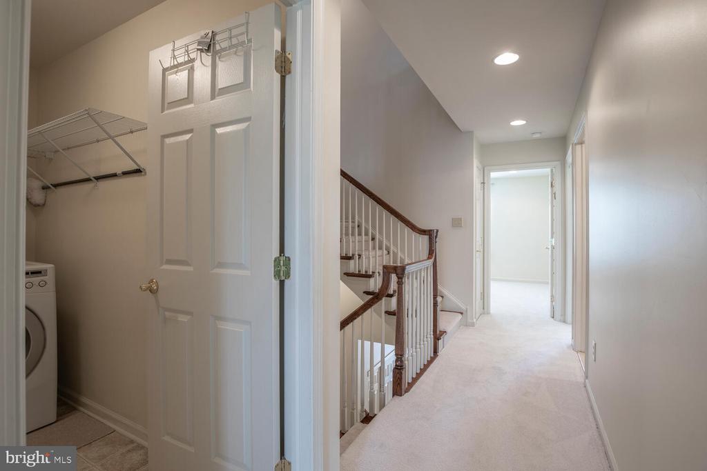 425 ELM CIRCLE